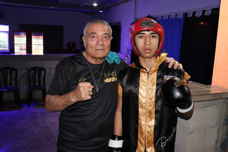 Derrota de Toms Coca en la Liga Metropolitana de boxeo